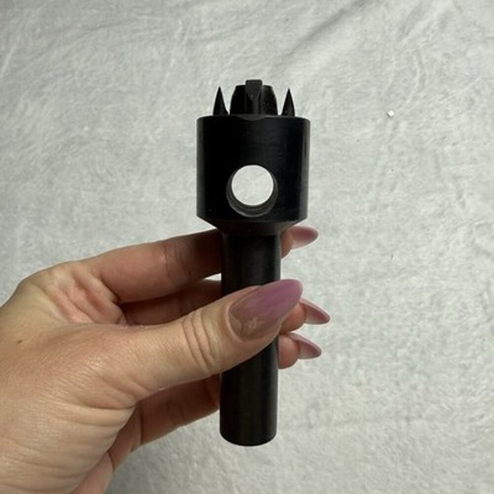 Turn button common sense Eyelet hole punch cutting tool DOT Fasteners Hoover